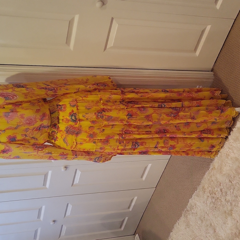 HEMANT & NANDITA Vibrant Yellow Floral 2 Peices Set - Picture 9 of 12